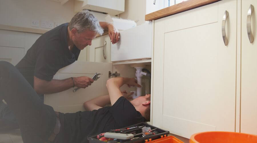 Professional burst pipe repair services in Cibolo, TX